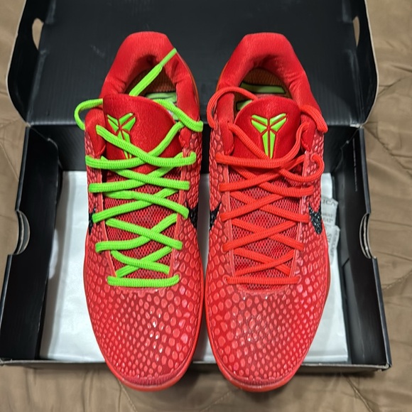 Zoom Kobe 6 Protro ‘ Reverse Grinch’ size 9 - Picture 3 of 8